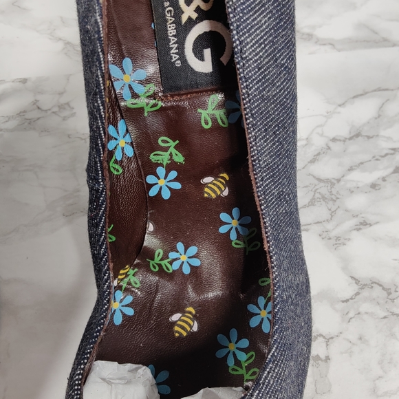 Dolce and Gabbana Denim Stilettos with Burgundy Leather Accents Size 39 1/2 - Picture 6 of 15